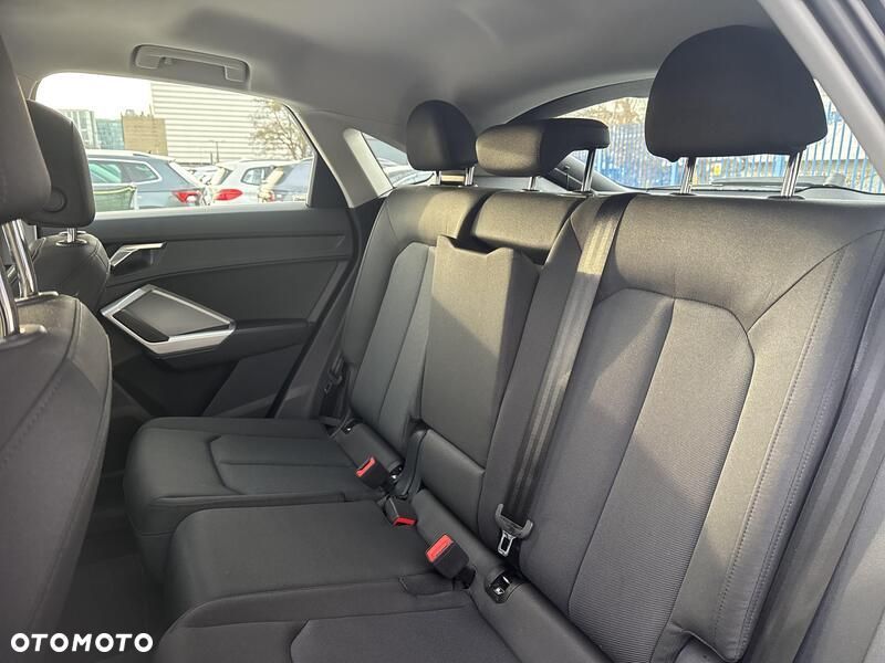 Audi Q3 35 TFSI mHEV S tronic - 16