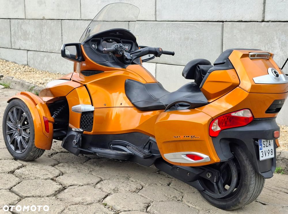 Can-Am Spyder - 13