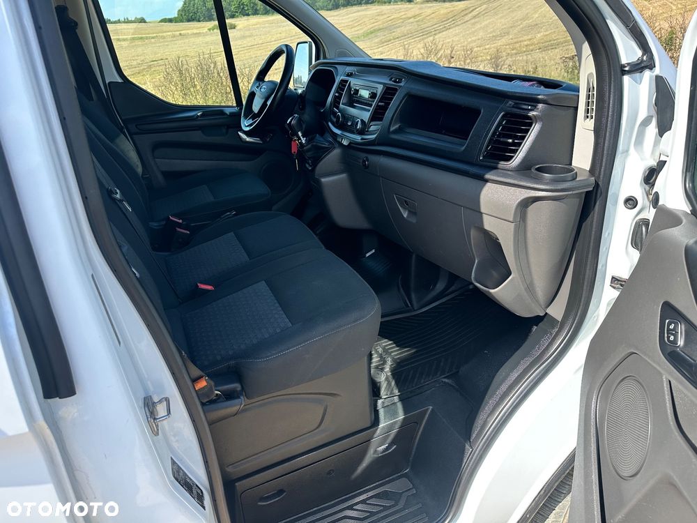 Ford Transit Custom - 8