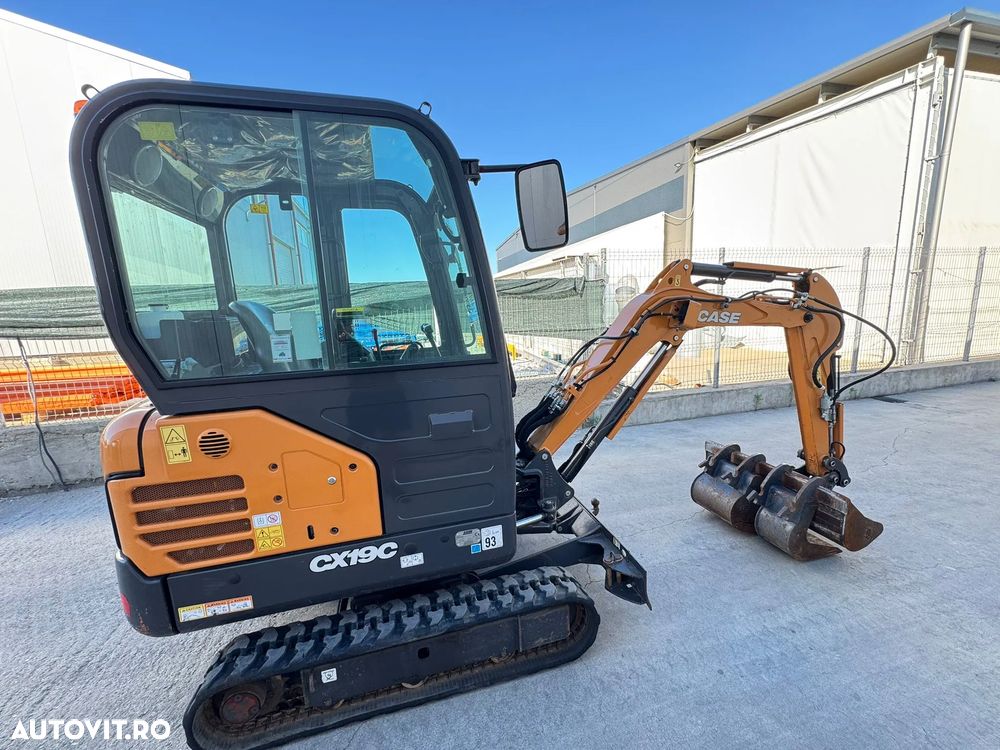 Case CX19C - 5