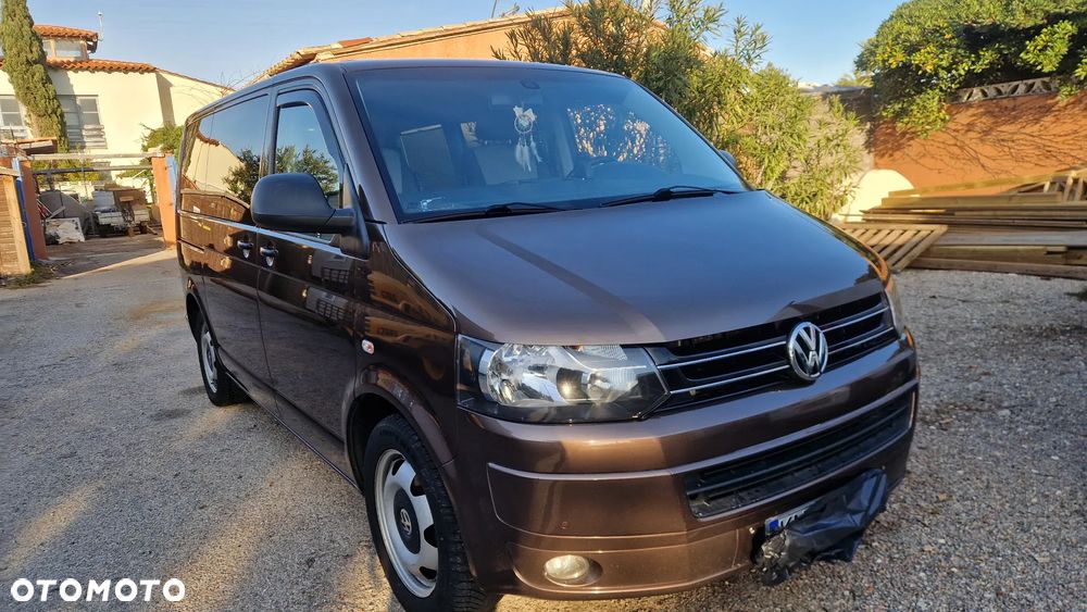 Volkswagen Multivan - 1