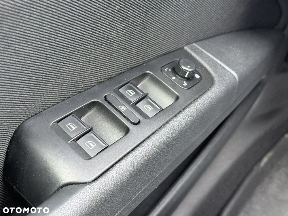 Skoda Superb 1.6 TDI Business - 22