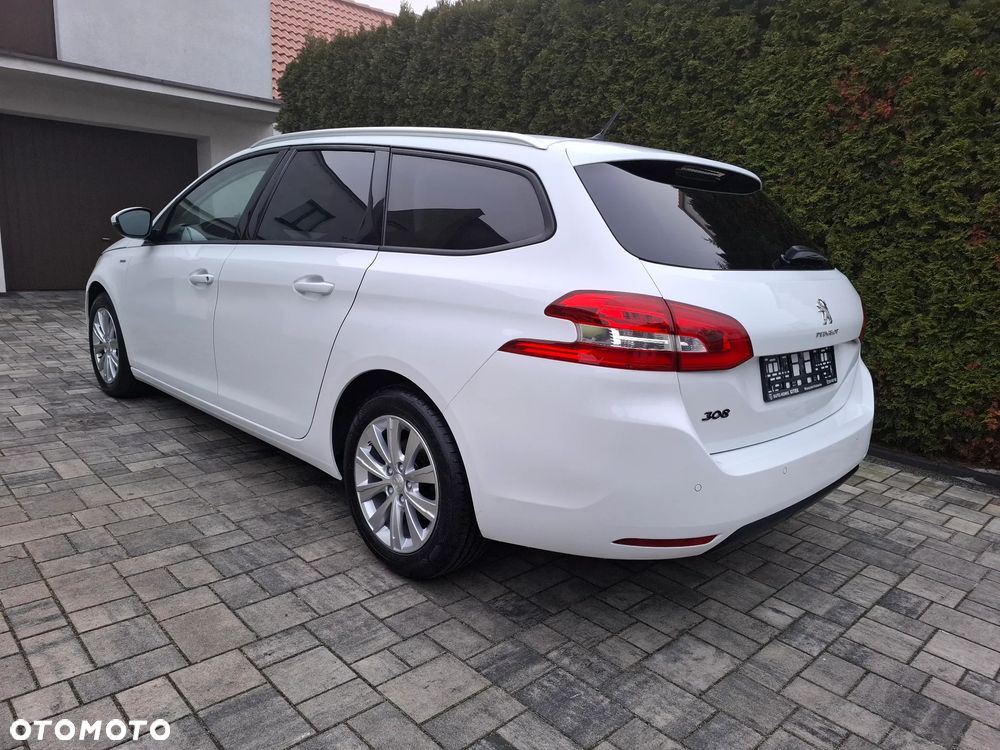 Peugeot 308 BlueHDi 130 Stop & Start Style - 4
