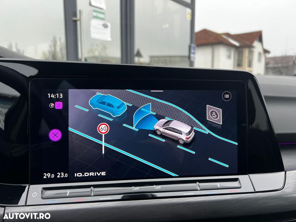 Volkswagen Golf - 18