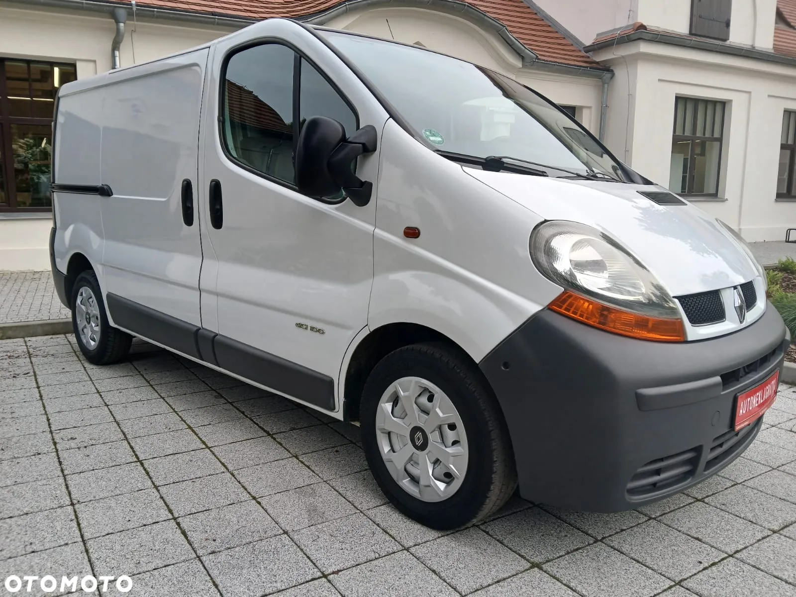 Renault TRAFIC - 7