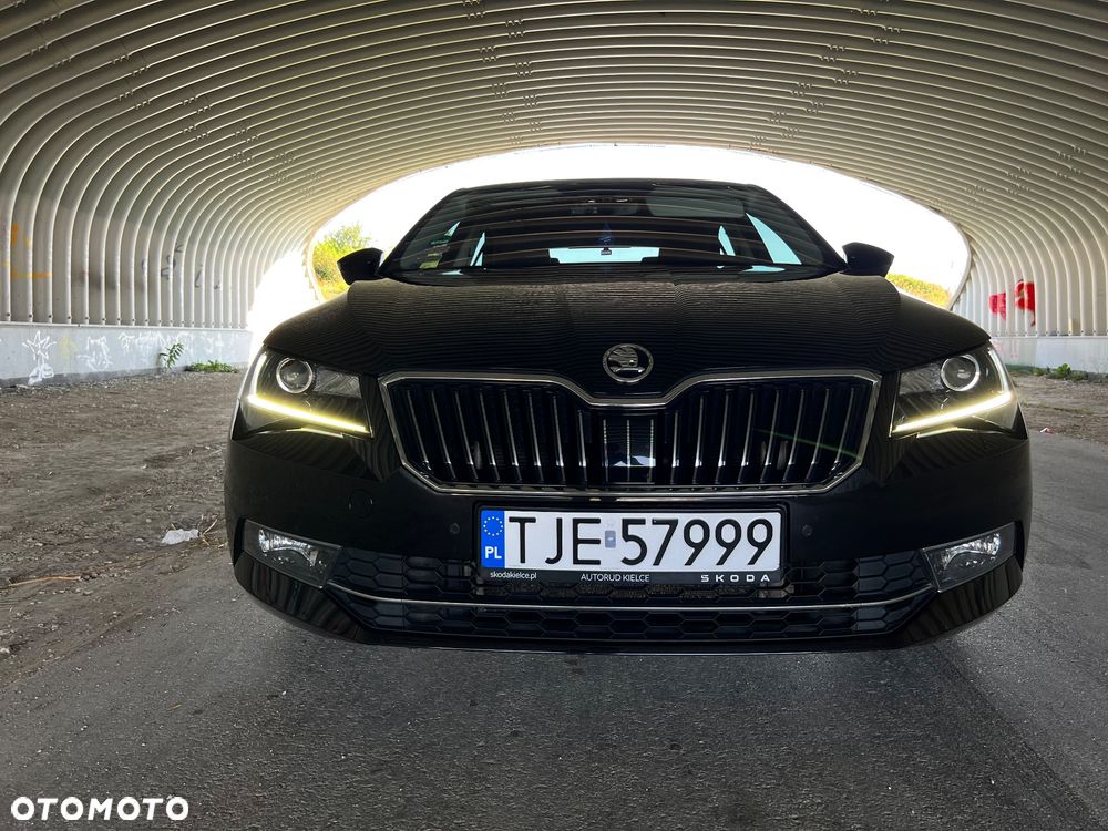 Skoda Superb 2.0 TSI Active DSG - 2