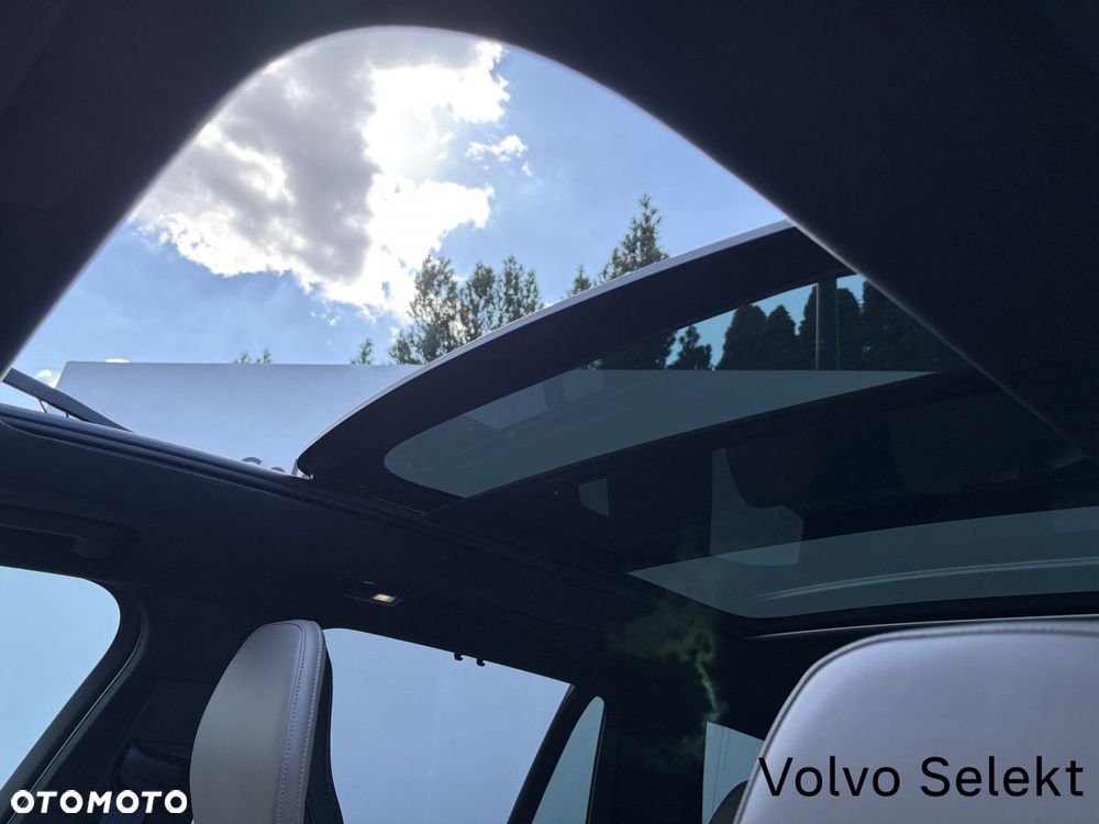 Volvo XC 90 - 22