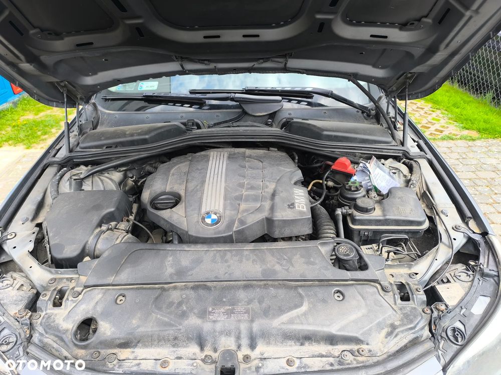 BMW Seria 5 520d - 14