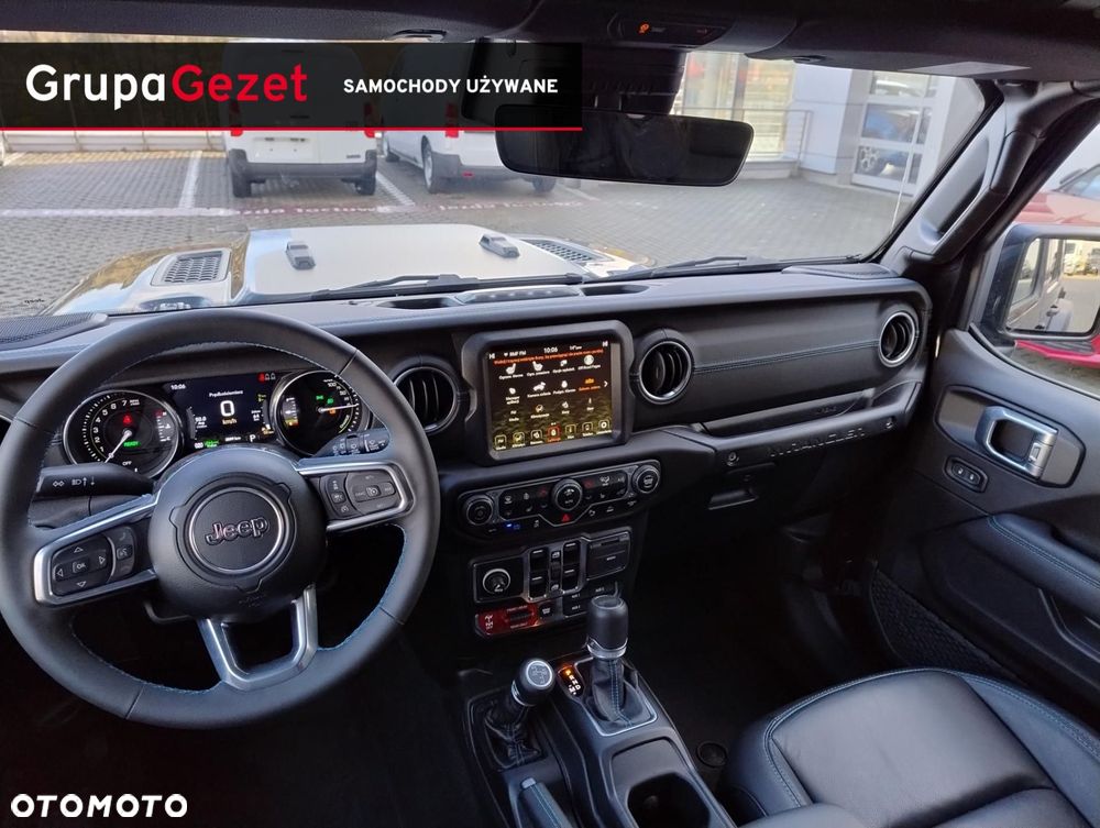Jeep Wrangler - 13