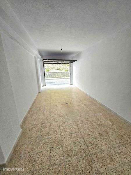 Alugo garagem 21 m² Tapada das Mercês - Grande imagem: 3/3