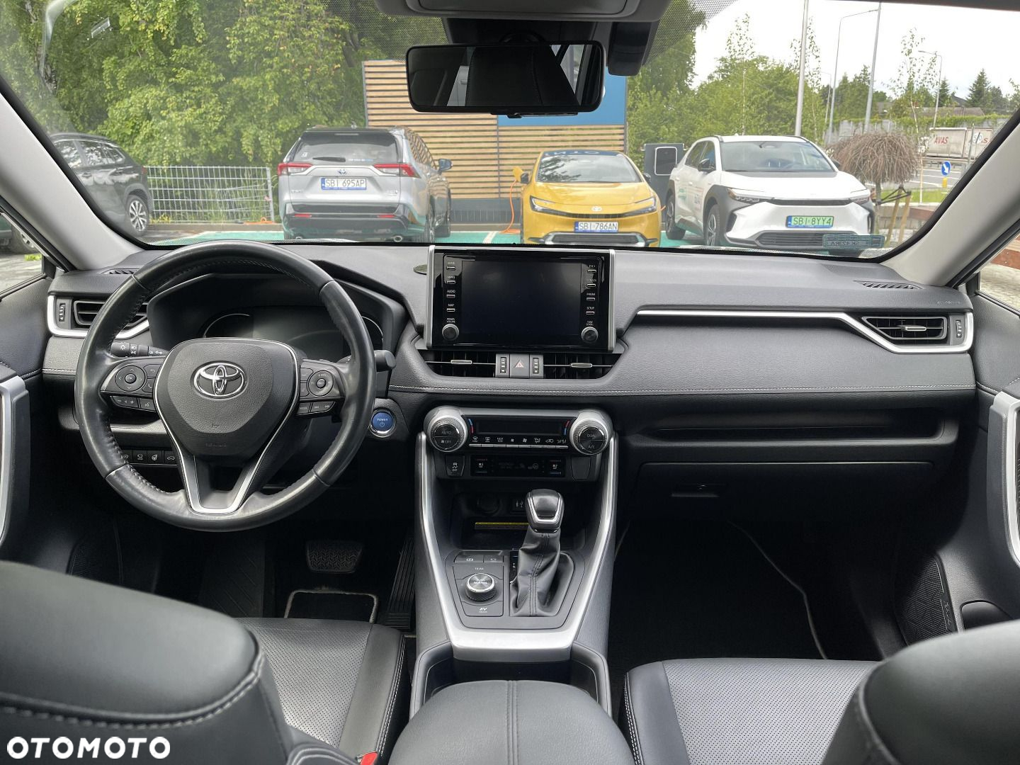 Toyota RAV4 - 10