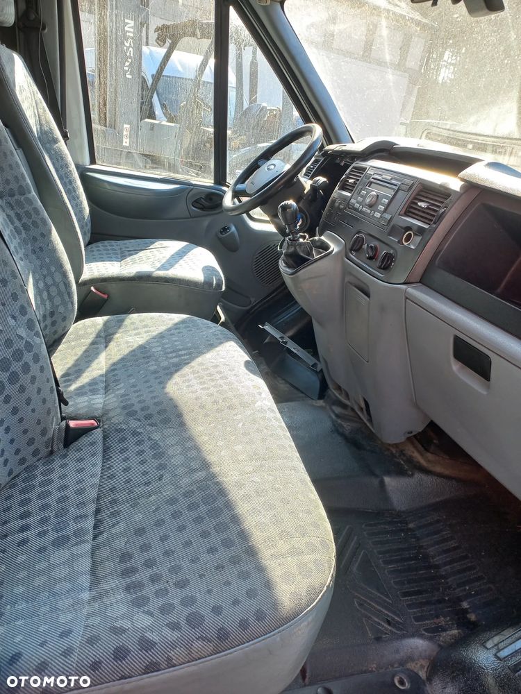 Ford Transit - 7