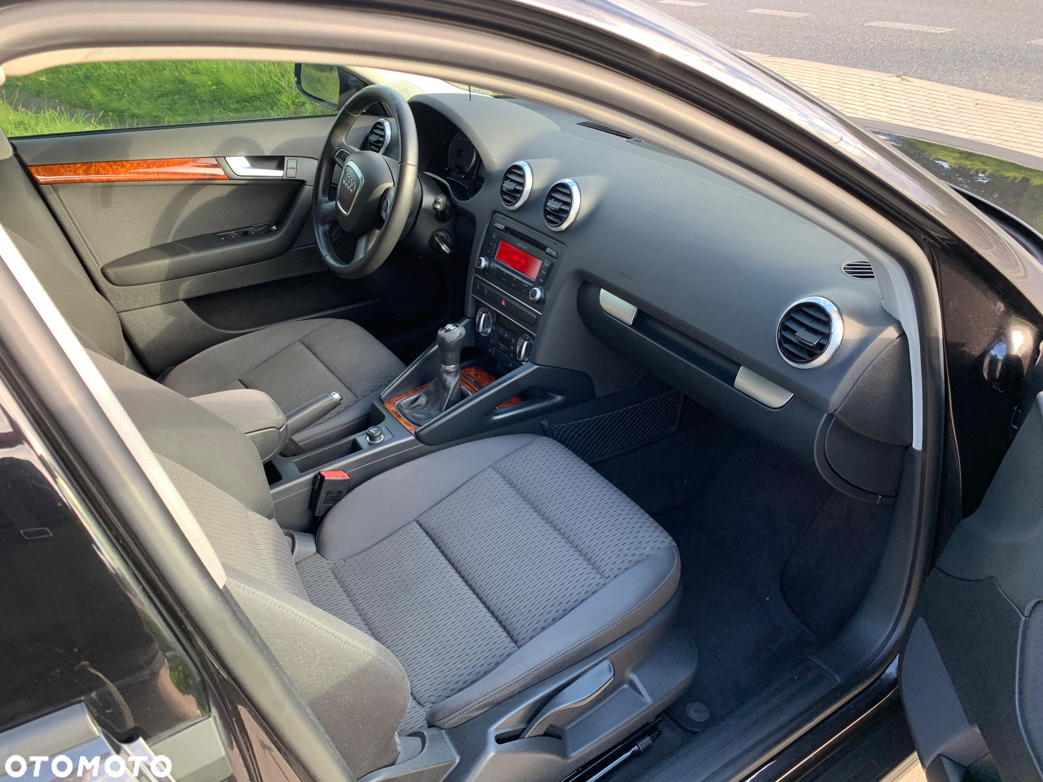 Audi A3 Sportback 1.6 TDI Ambiente - 7