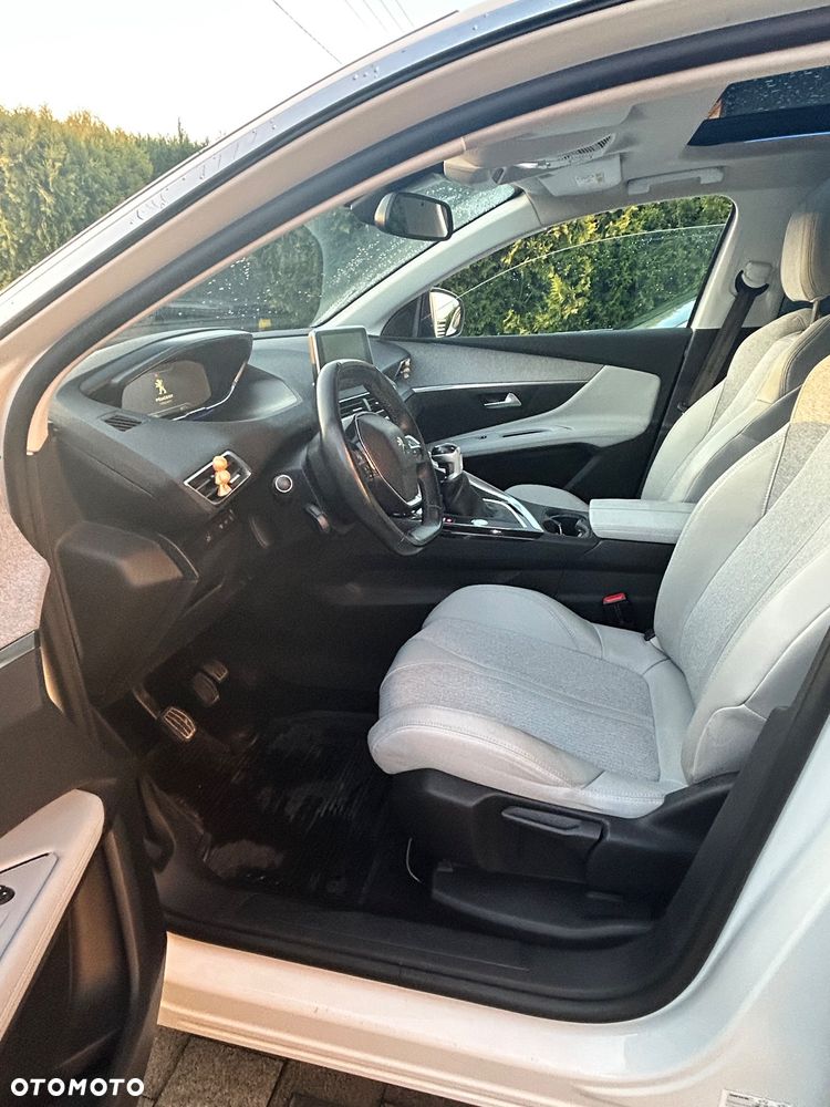 Peugeot 3008 - 16