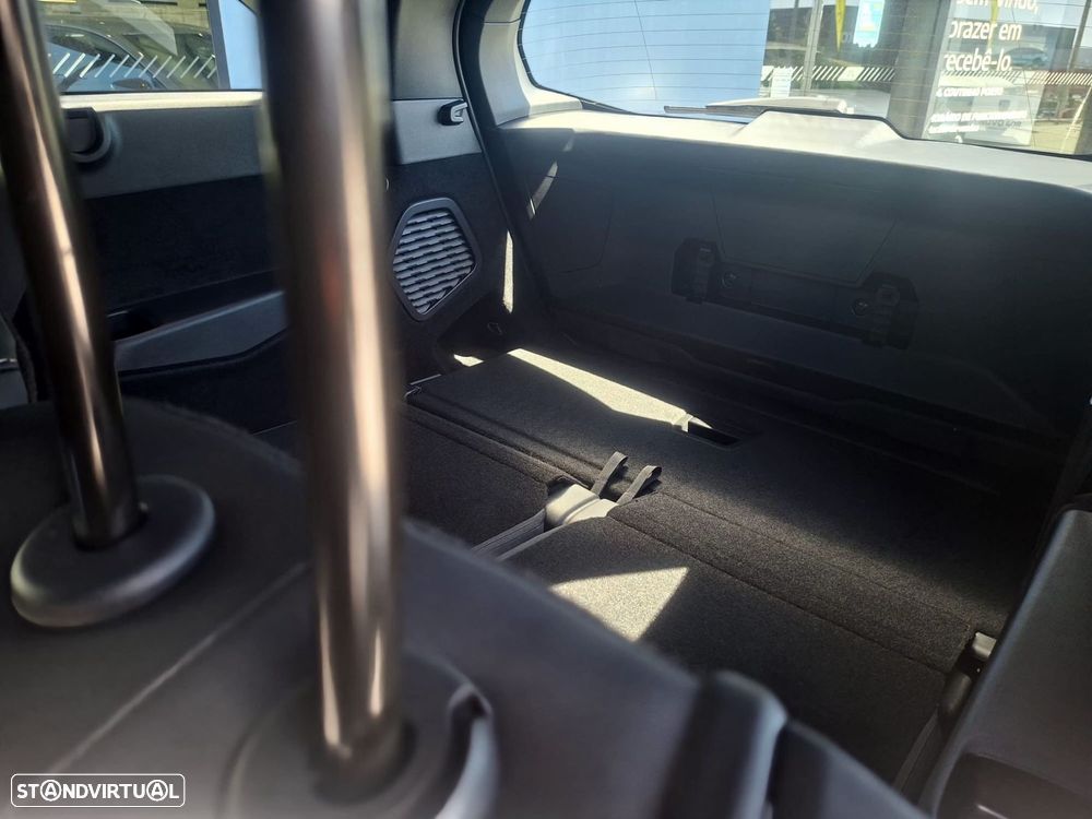 Peugeot E-5008 73 kWh Allure - 14