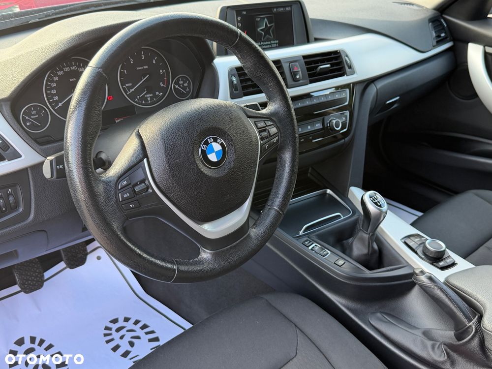 BMW Seria 3 318d Advantage - 20