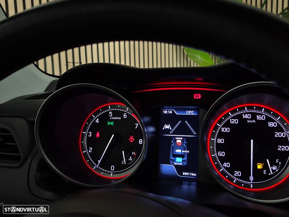 Suzuki Swift 1.2 Mild Hybrid GLE - 18