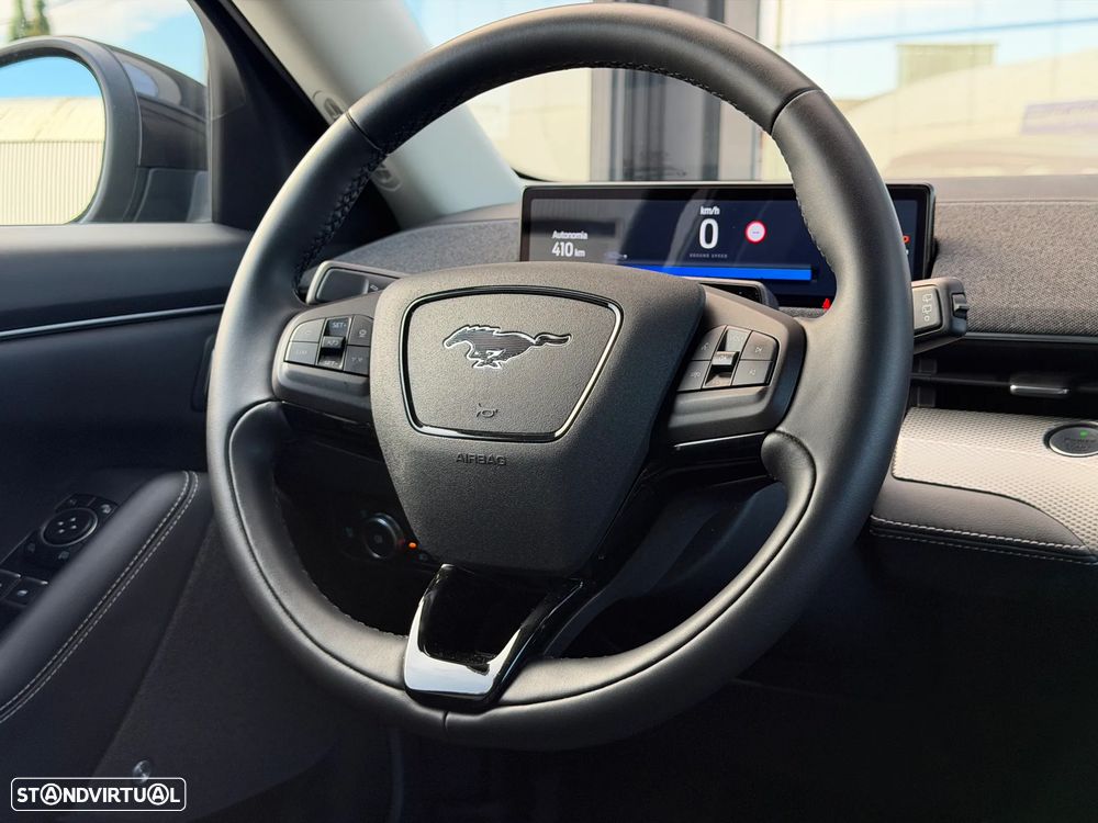 Ford Mustang Mach-E AWD PREMIUM - 21