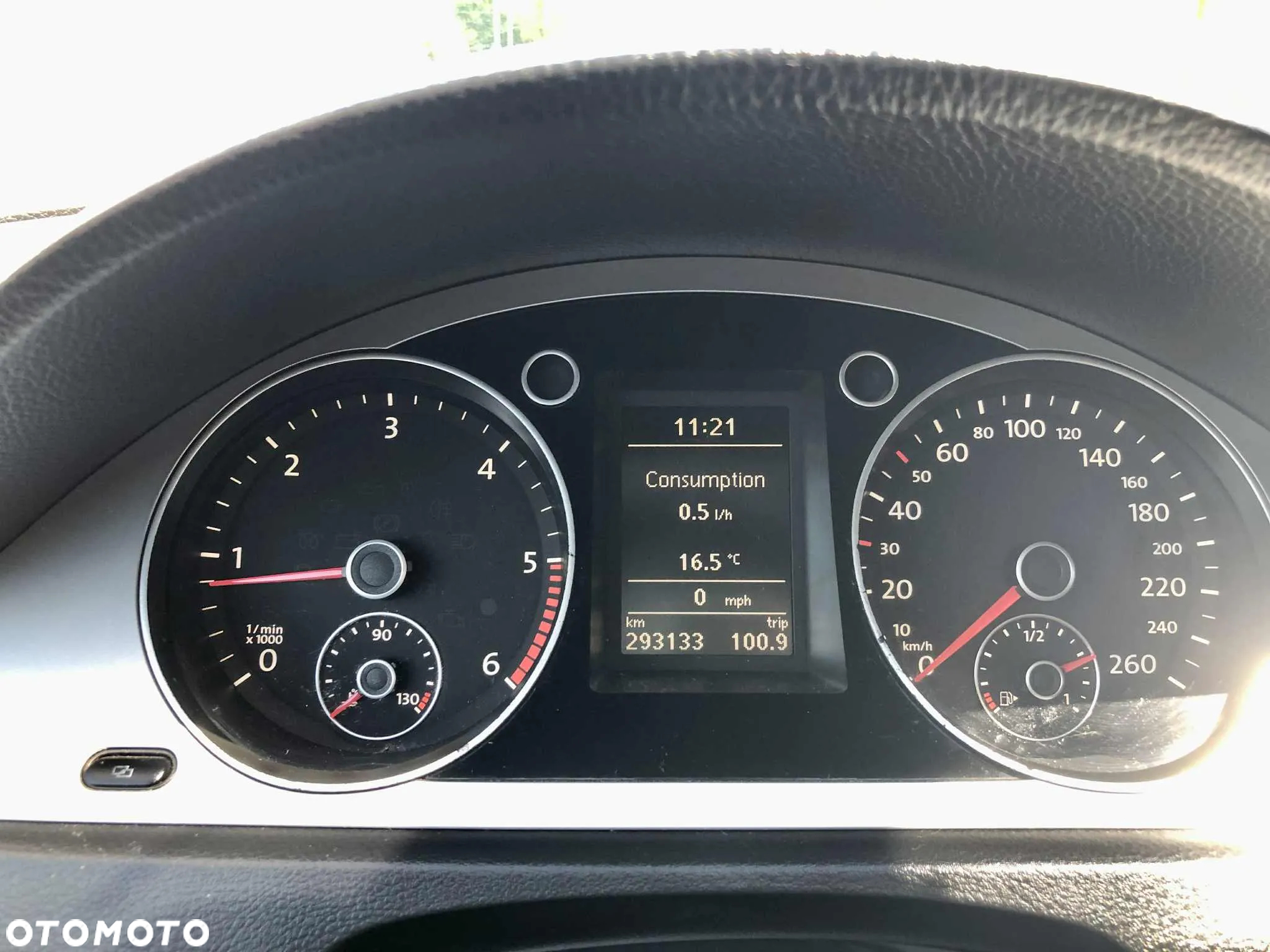 Volkswagen Passat - 7