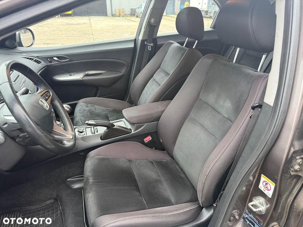 Honda Civic 1.8 Sport - 16