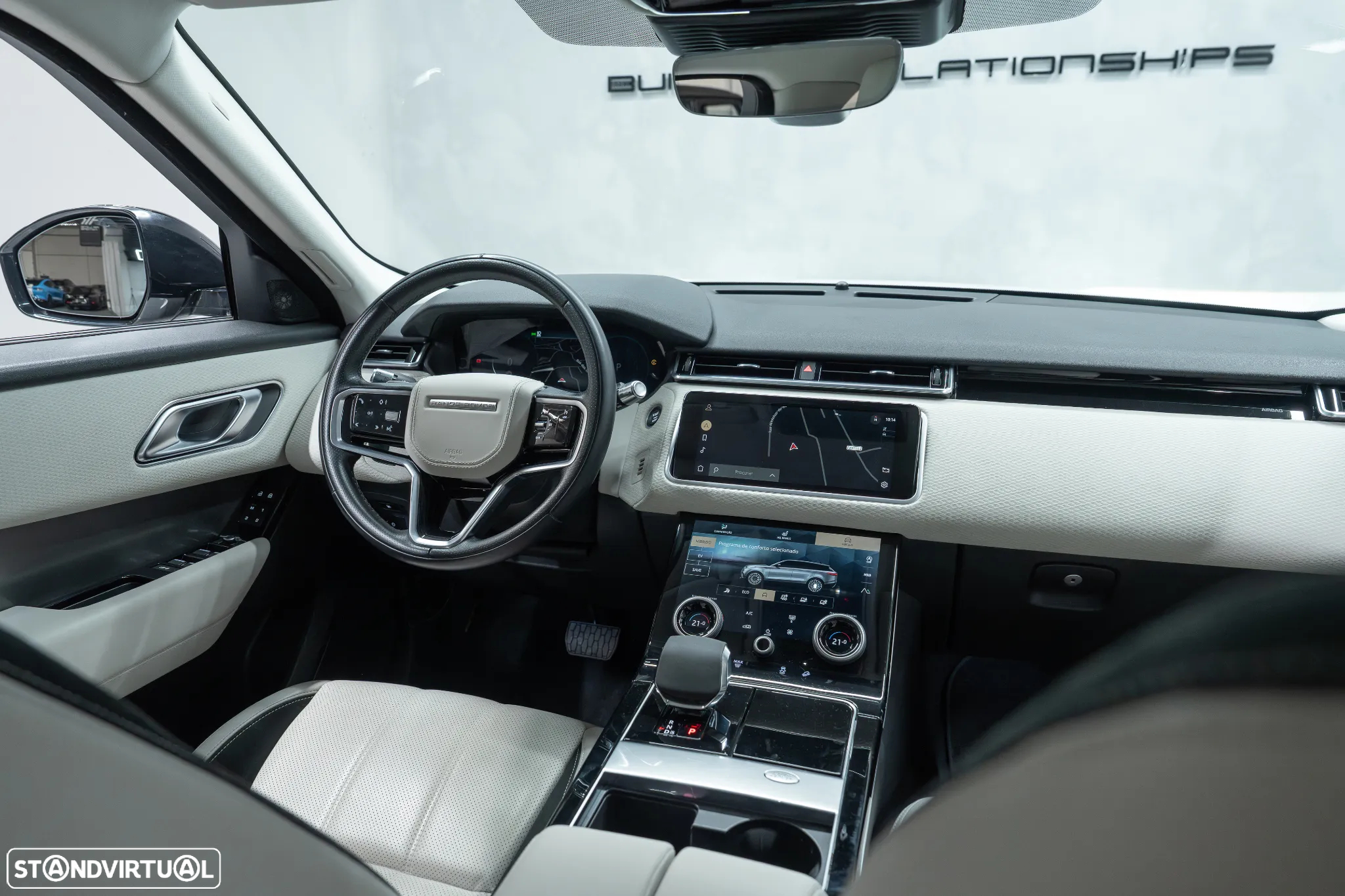 Land Rover Range Rover Velar 2.0 P400e AWD R-Dynamic SE - 18