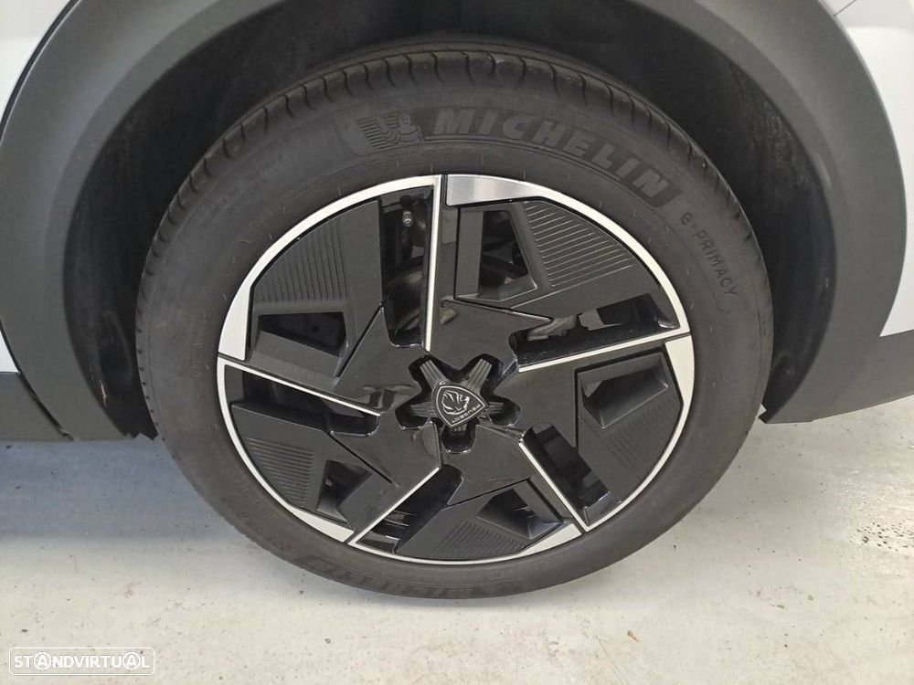 Peugeot 408 1.2 Hybrid GT e-DCS6 - 11