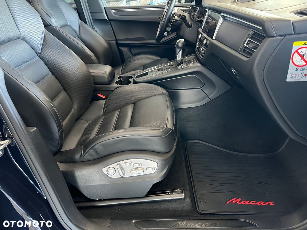 Porsche Macan - 38