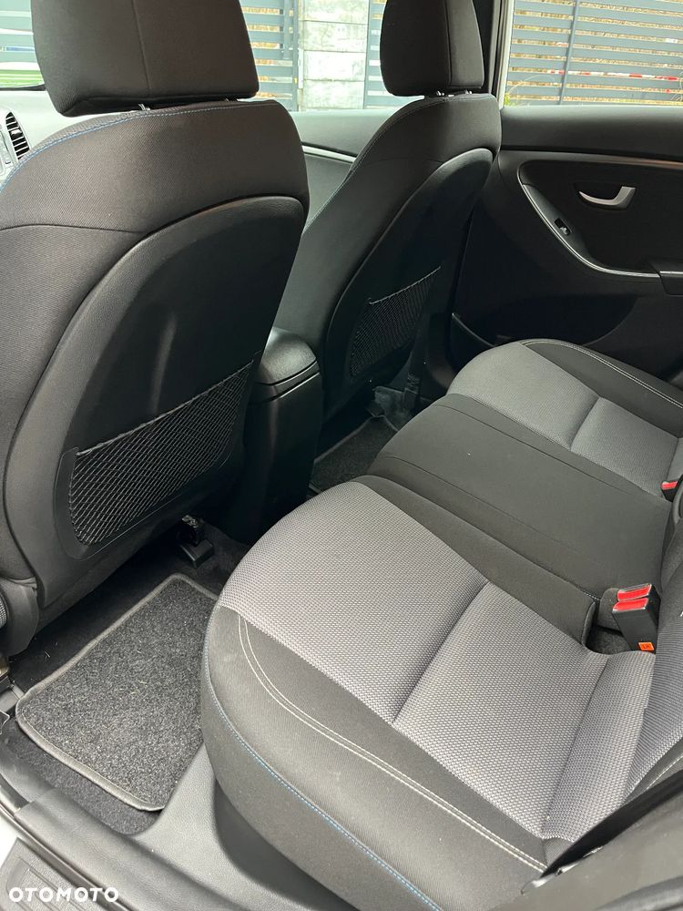 Hyundai i30 blue 1.6 GDI DCT Passion - 17