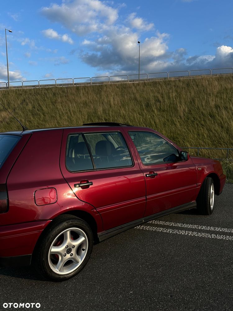 Volkswagen Golf - 3