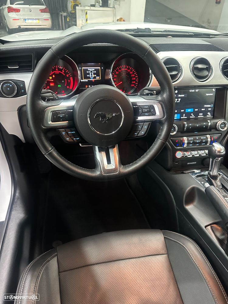 Ford Mustang 2.3 Eco Boost Aut. - 9