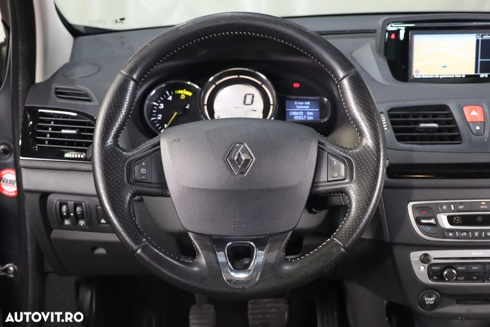 Renault Megane ENERGY dCi 110 Start & Stop Bose Edition - 21