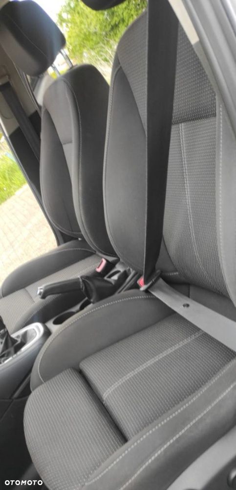 Opel Astra 1.7 CDTI DPF Design Edition - 19