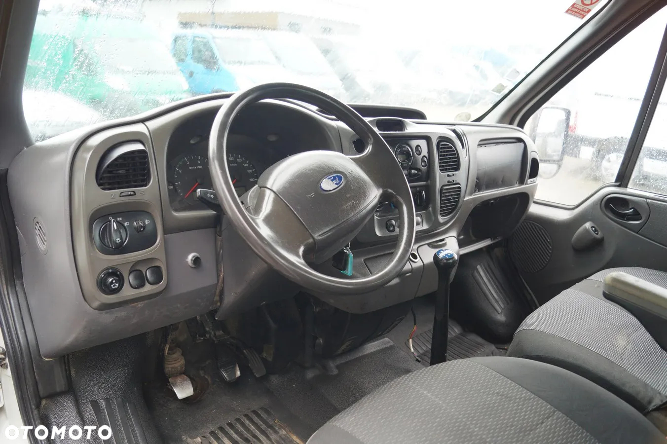 Ford Transit - 19