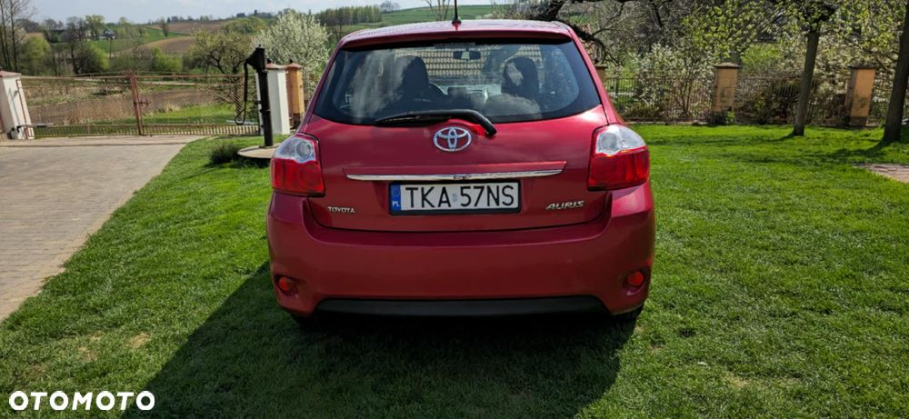 Toyota Auris 1.6 Premium - 5