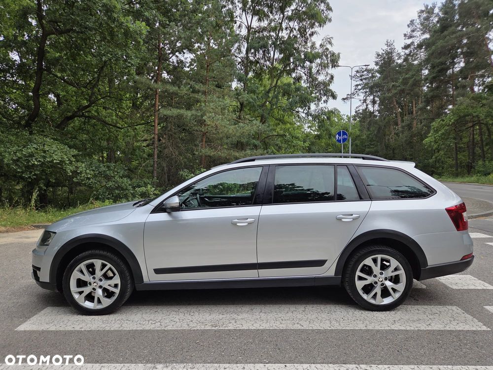 Skoda Octavia Scout 2.0 TDI 4x4 DSG - 5
