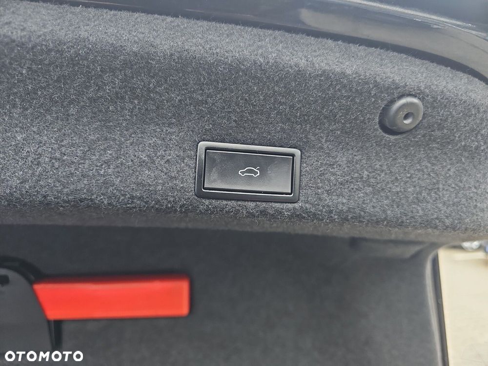 Volkswagen Passat - 31