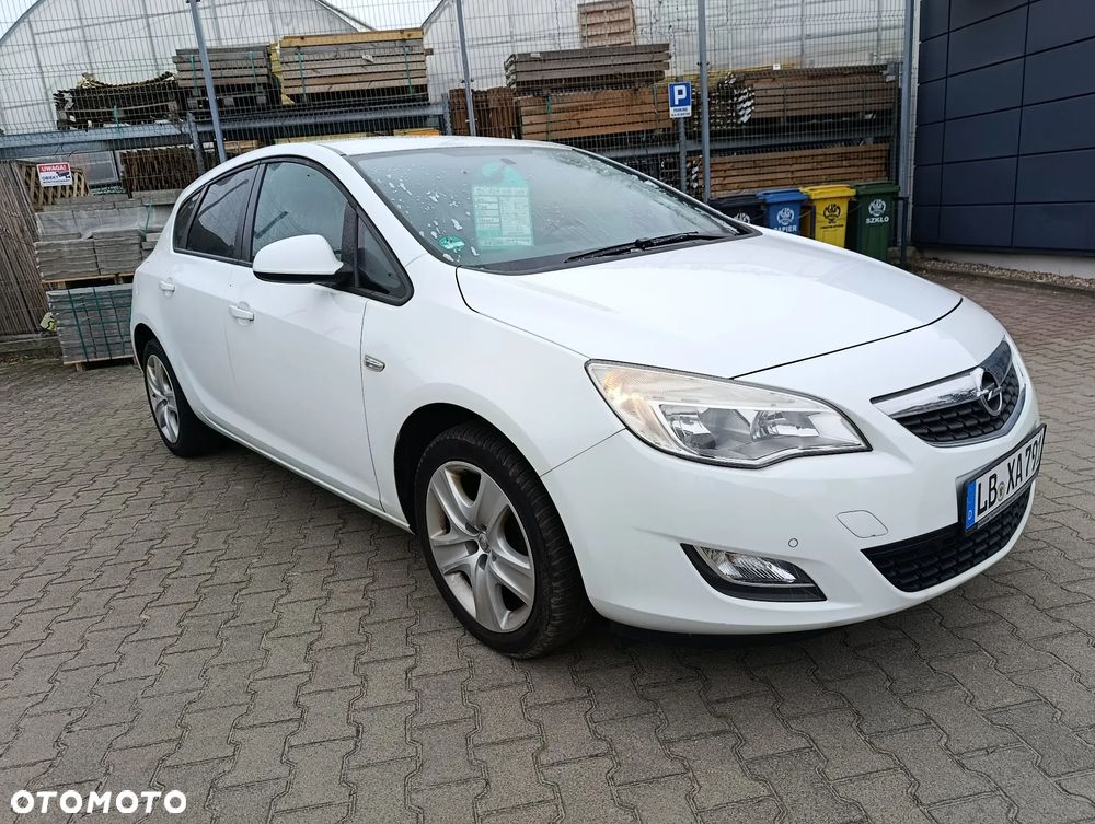 Opel Astra 1.4 Turbo Exklusiv - 17