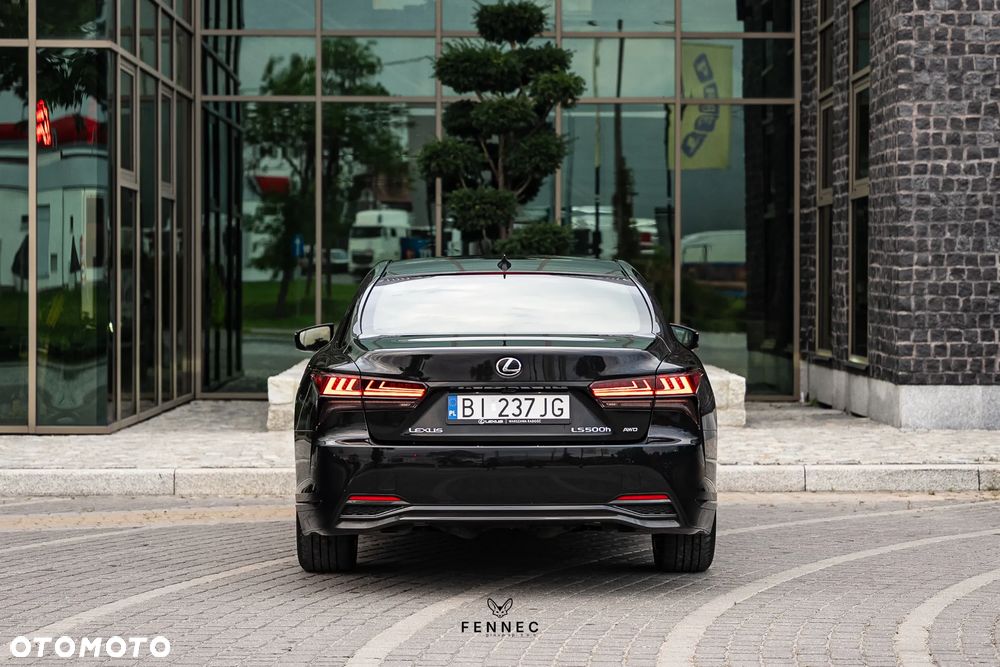 Lexus LS - 10
