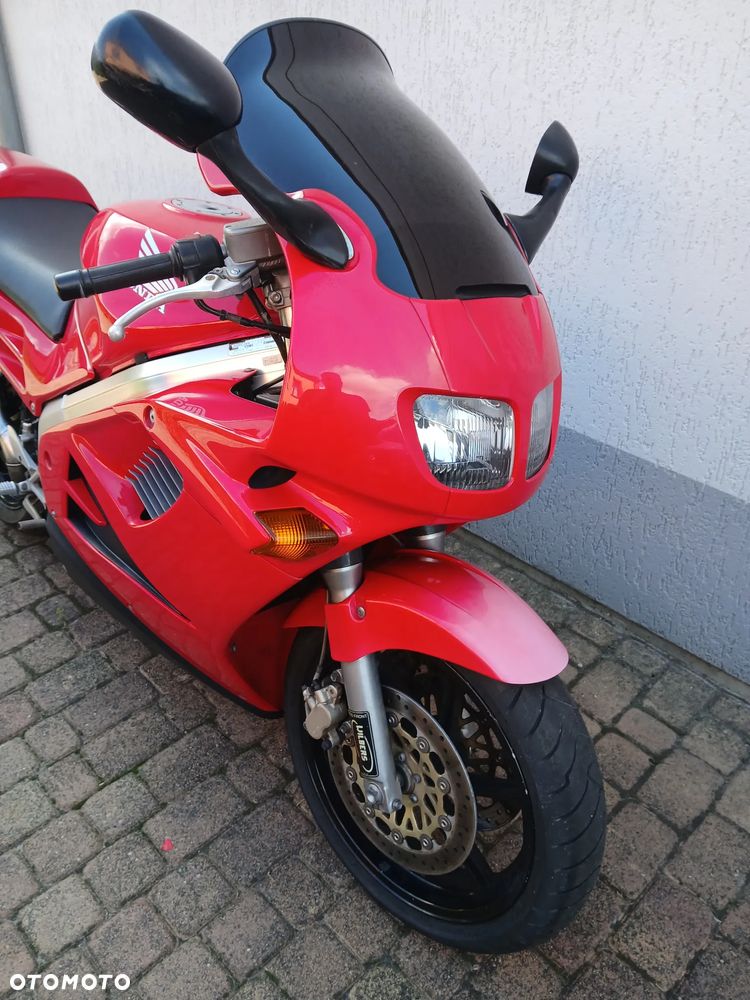 Honda VFR - 9