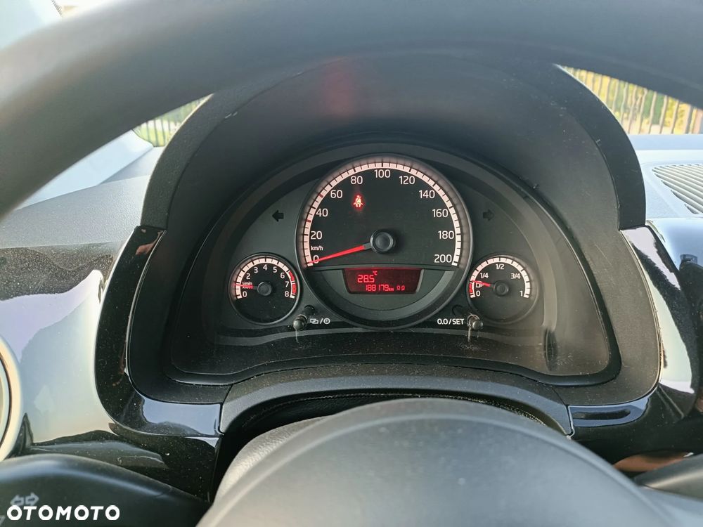 Volkswagen up! - 12