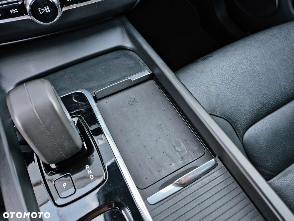 Volvo XC 60 B4 D Momentum Pro - 31