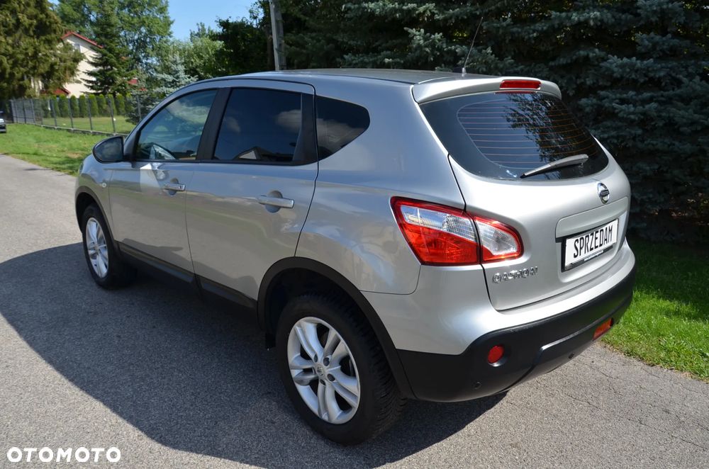 Nissan Qashqai 1.6 Visia - 11