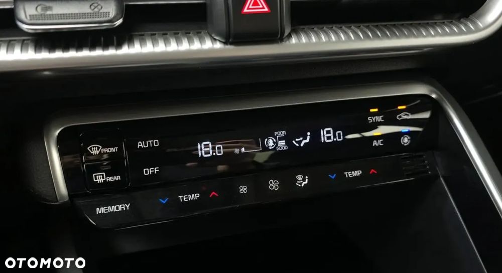 Kia K5 - 16