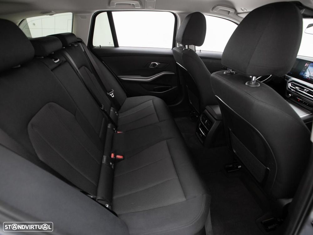 BMW 320 e Auto - 12