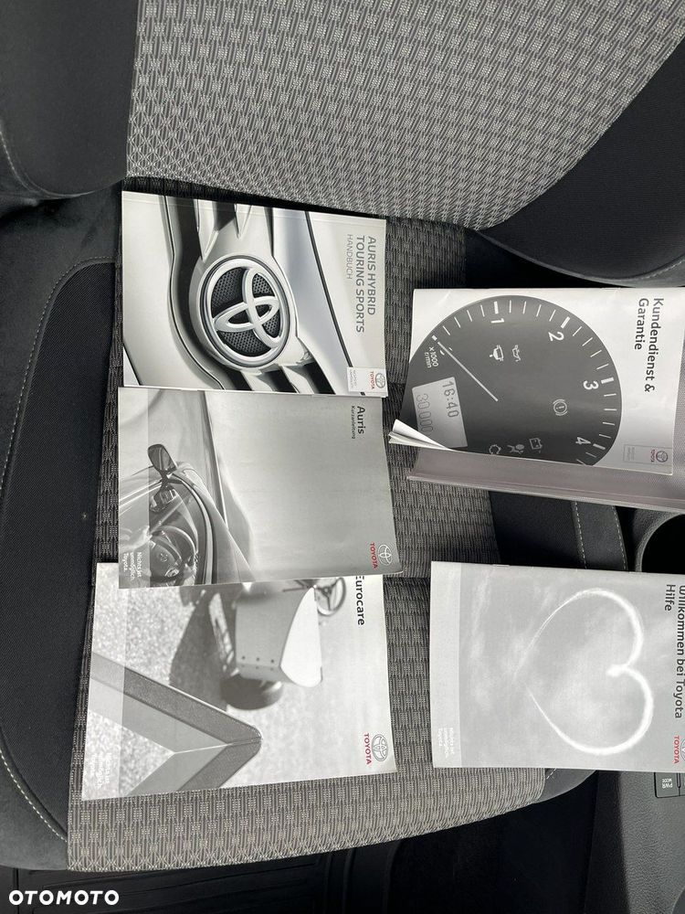 Toyota Auris 1.8 VVT-i Hybrid Automatik Comfort - 12