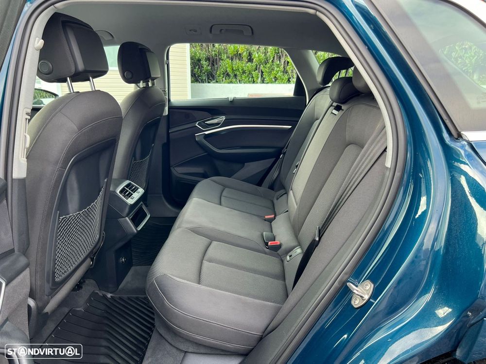 Audi e-tron 55 quattro - 9