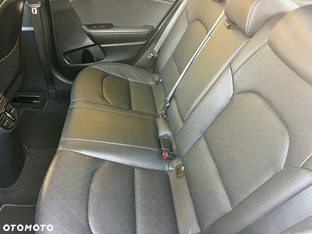 Kia XCeed 1.5 T-GDI OPF DCT7 PLATINUM EDITION - 7