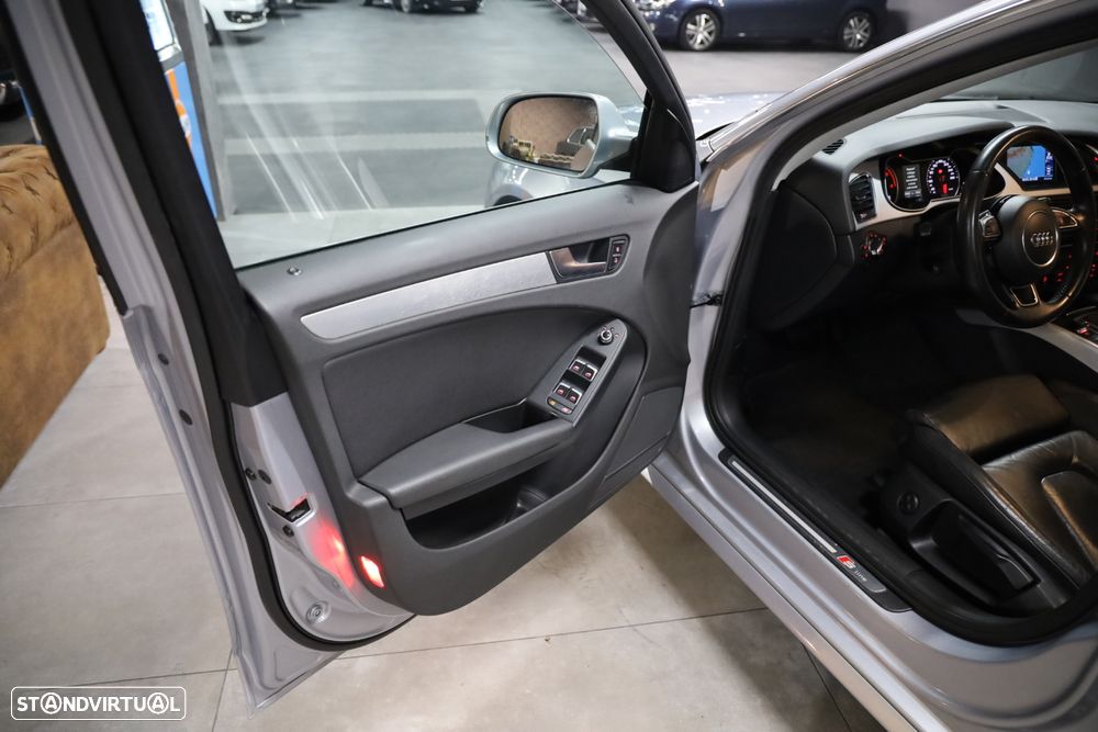 Audi A4 Avant 2.0 TDI Multitronic S-line - 20