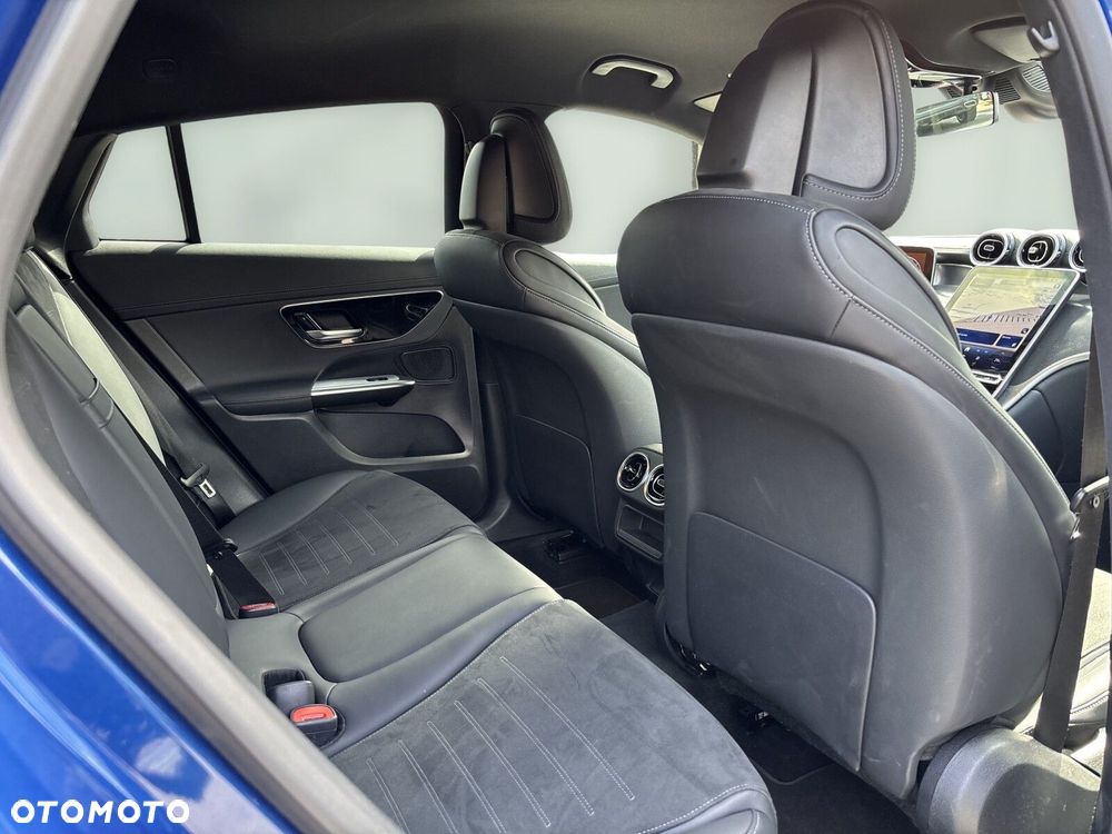 Mercedes-Benz GLC - 21