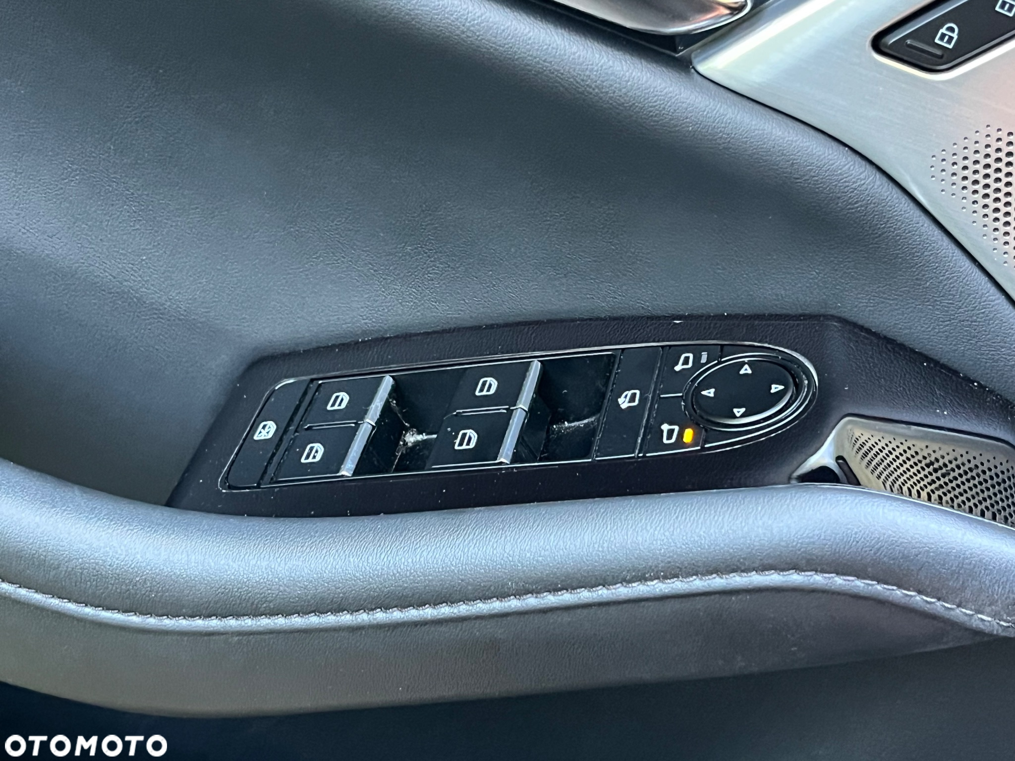 Mazda 3 e-SKYACTIV-X 186 M HYBRID DRIVE EXCLUSIVE-LINE - 21